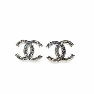 Chanel light gold cc earrings