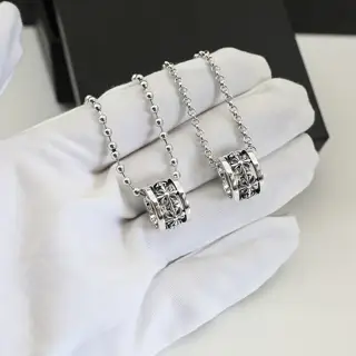 Chrome Hearts Cross Waist Pendant Pearl Necklace Round Bead Necklace