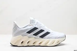 Adidas SWITCH FWD M Alpha Series logo FZ5621