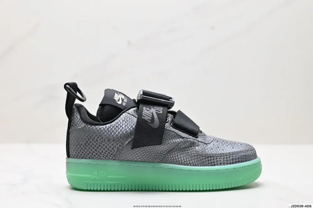 Nike AIR FORCE 1’07 low-top versatile casual sports sneakers. Soft and elastic cushioning AO1531-101