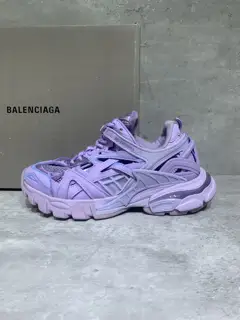 Balenciaga Track 4.0 Balenciaga 4th generation Added a new design While continuing the