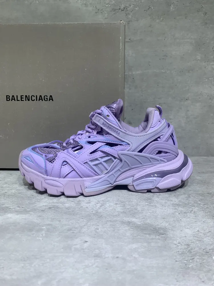 Balenciaga Track 4.0 Balenciaga 4th generation Added a new design While continuing the