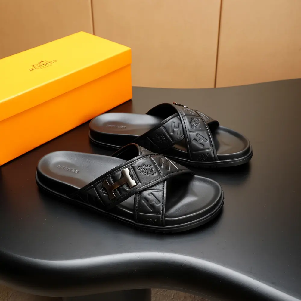 Hermès cowhide H slippers. Paris original flyback mold perfect creation of the highest
