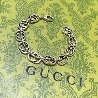 Gucci bracelet Luxury bracelet for men and women. The latest full bracelet is of a higher