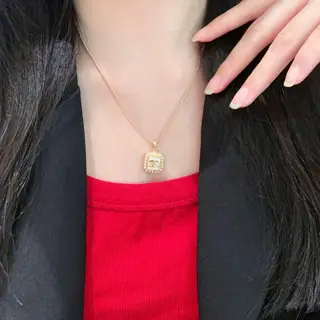 Chanel vintage letter necklace