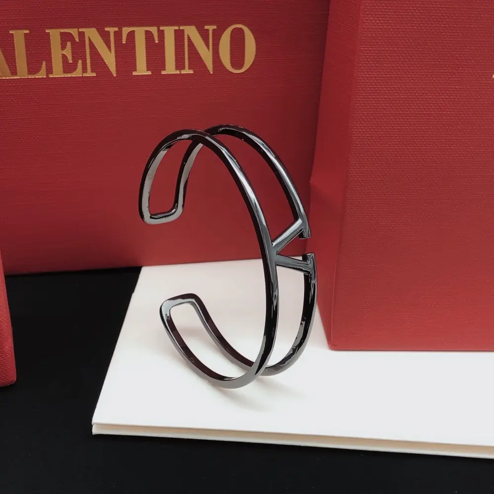 Valentino bracelet black glossy