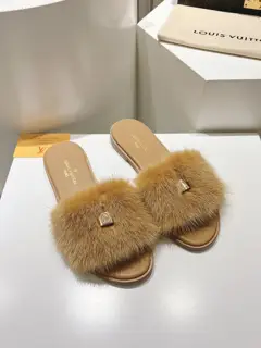 Louis Vuitton full leather flat open toe sandals