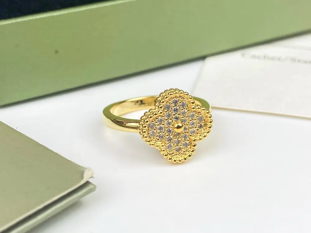 Van Cleef & Arpels Four-leaf Clover Diamond Ring