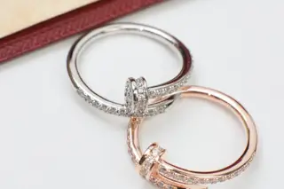 Cartier nail-shaped ring Micro-encrusted with diamonds Long-lasting and shiny Cartier