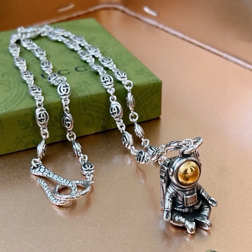 The latest Gucci necklace