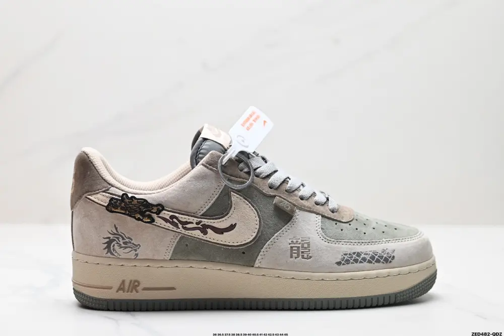 NIKE AIR FORCE 1’07 Sneakers CD1212-555
