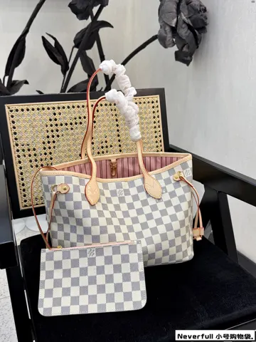 Louis Vuitton Clutch