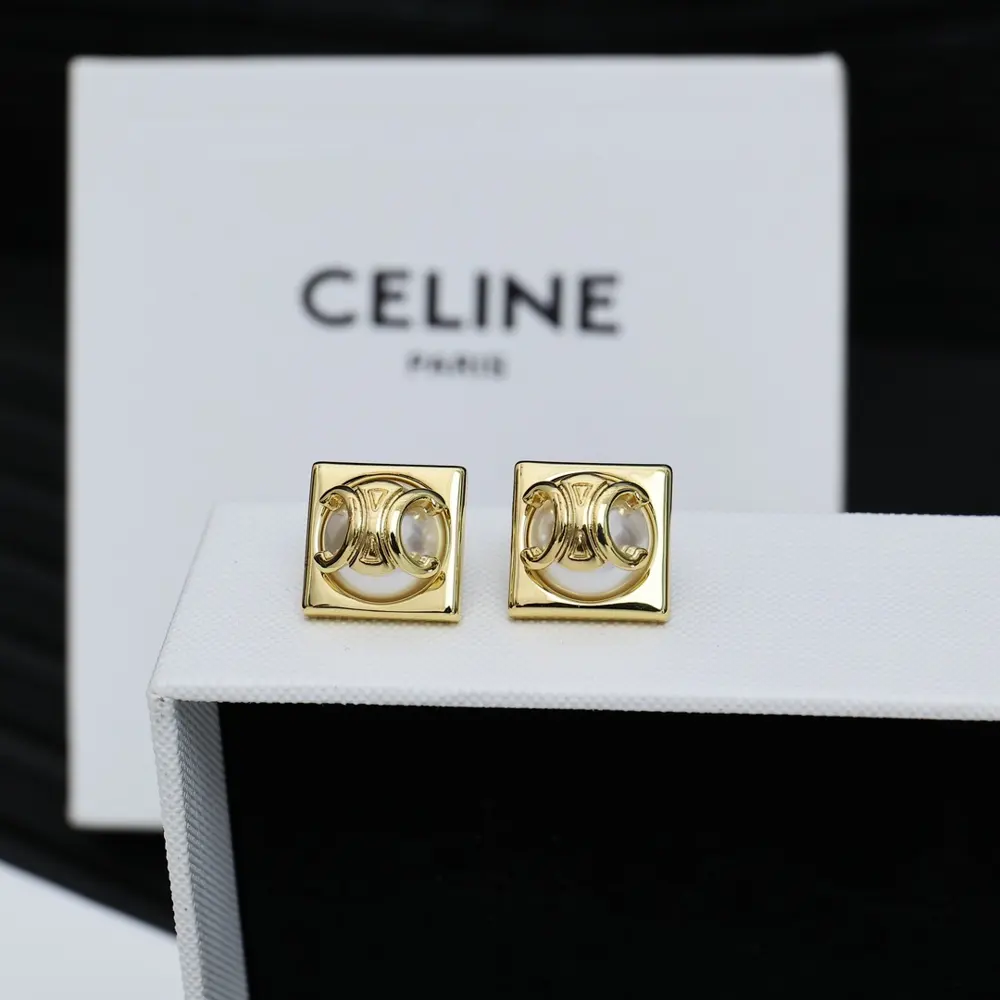 Celine Arc de Triomphe new square pearl earrings