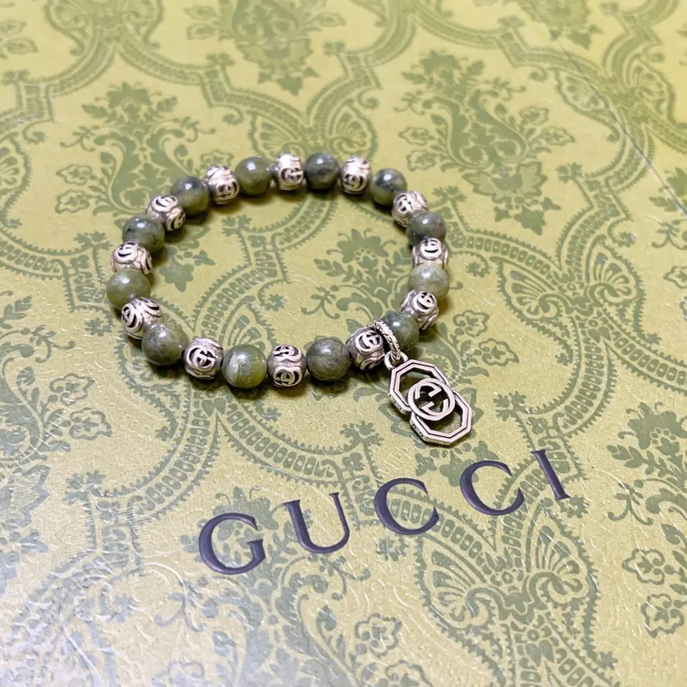 Gucci bracelets for men and women. The latest natural stone Yao Wang stone bracelet is of