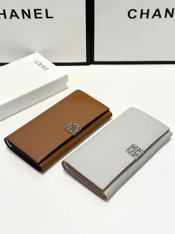 Loewe Wallet