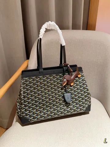Goyard Tote