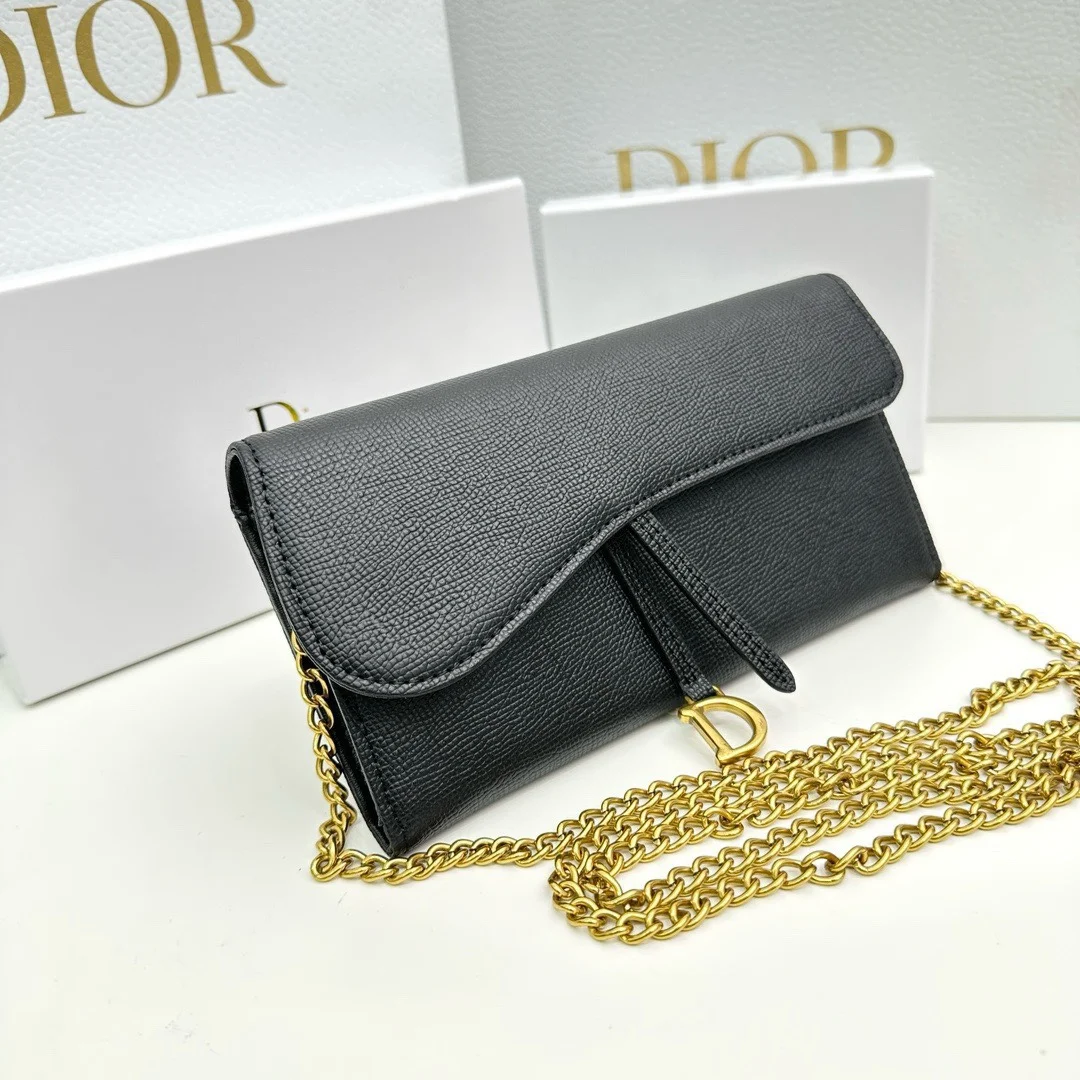 Dior Overseas