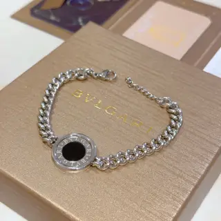 Bvlgari DIVAS’ DREAM series is in perfect condition and has invincible details. The unique