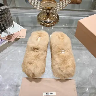 Miu Miu Miu wool half-slipper mules with closed toe fur slippers