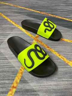 Gucci couple flip flops