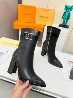 Louis Vuitton is luxurious and simple. Heels
