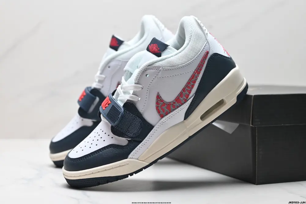 Nike Air Jordan Legacy 312 Low”White/Grey Fog/Blue/Red”Jordan’s strongest three-in-one CD9054-146