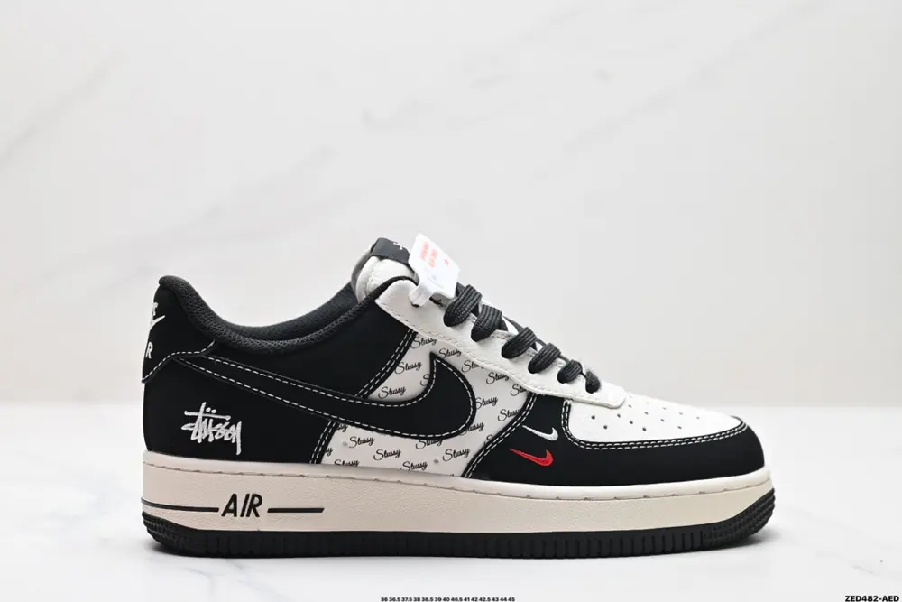 NIKE AIR FORCE 1’07 Sneakers SJ6698-010