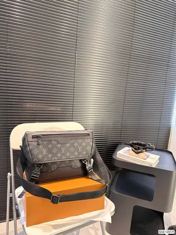 Louis Vuitton Bag