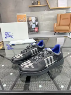 Burberry sneakers