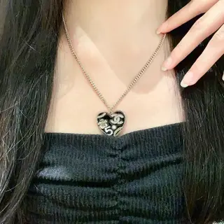 Chanel vintage necklace