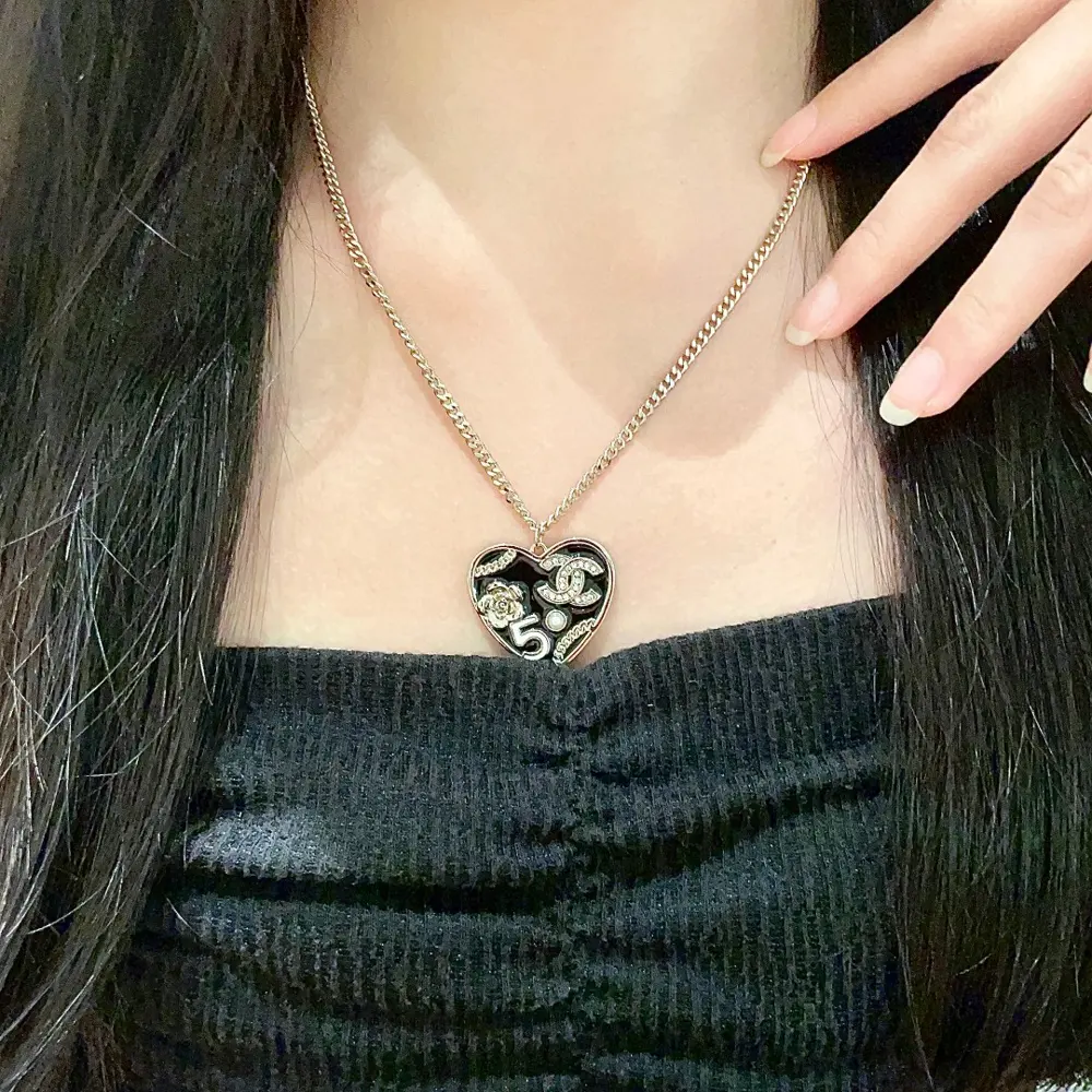 Chanel vintage necklace
