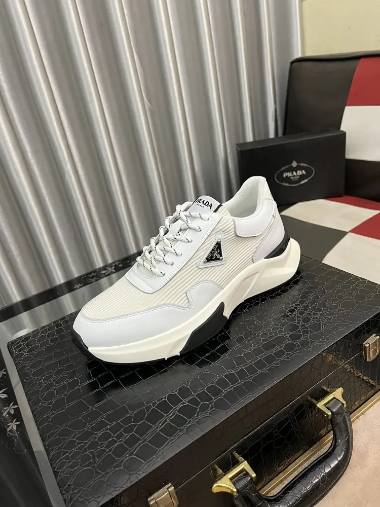 Prada men’s new casual shoes
