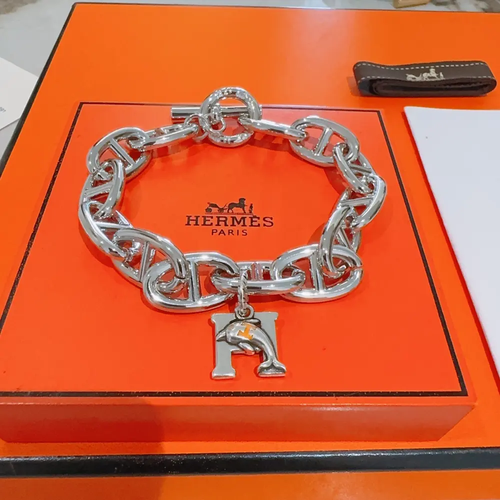 New Hermès bracelet thickened platinum version. High-end precision version