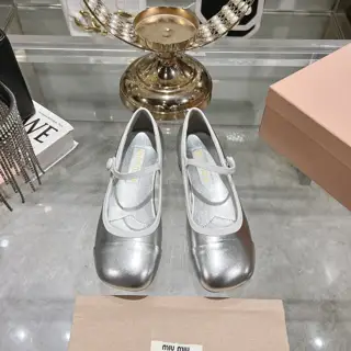 MiuMiu new color-blocked single shoes