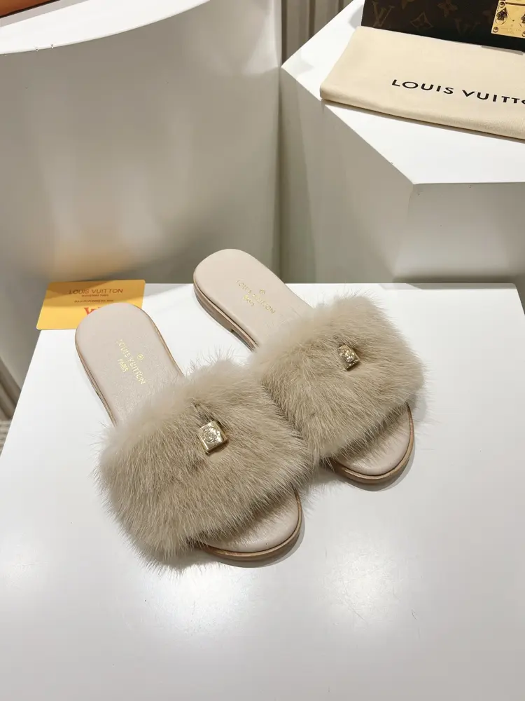 Louis Vuitton full leather flat open toe sandals