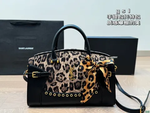 Yves Saint Laurent Tote