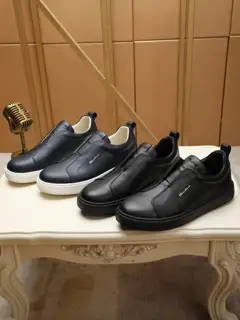 Santoni’s latest casual men’s shoes