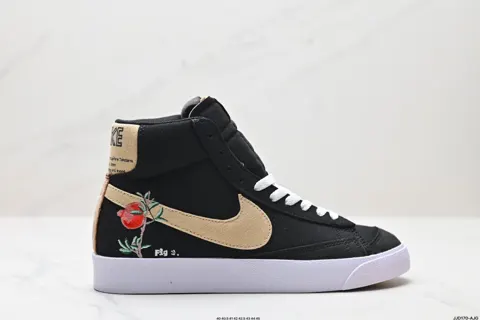 Nike NK Blazer Mid ‘77 Vntg DD3111-103