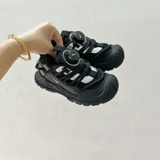 Nike anti-skid tire sole children’s hiking shoes