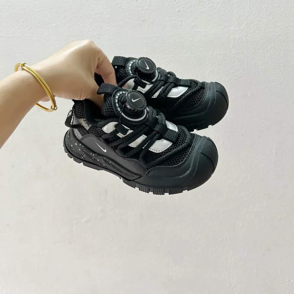 Nike anti-skid tire sole children’s hiking shoes