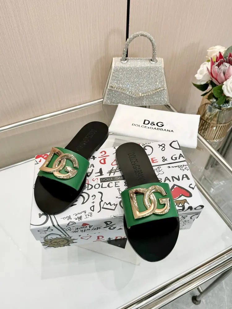Dolce & Gabbana slippers