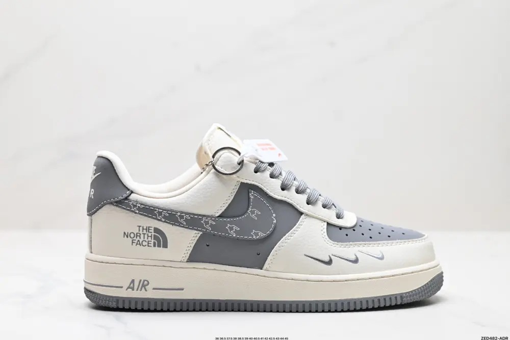 NIKE AIR FORCE 1’07 Sneakers KK1988-011