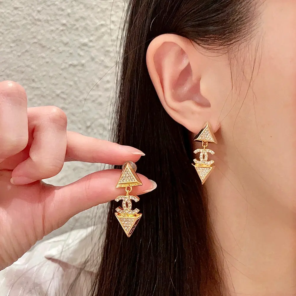 Chanel second-hand double C earrings