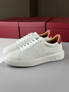 Bally originals are different. Everyone knows the goods. Look at the details and see the