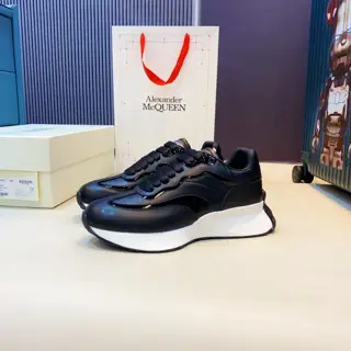 Alexander McQueen wide sports casual shoes New color