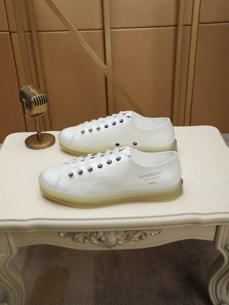Givenchy men’s casual shoes Upper