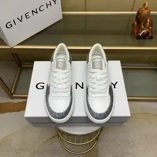 Givenchy low-top jogging sneakers