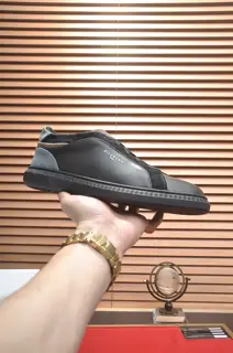 Givenchy casual sneakers Upper: Italian imported brand printed fabric Full of luxury