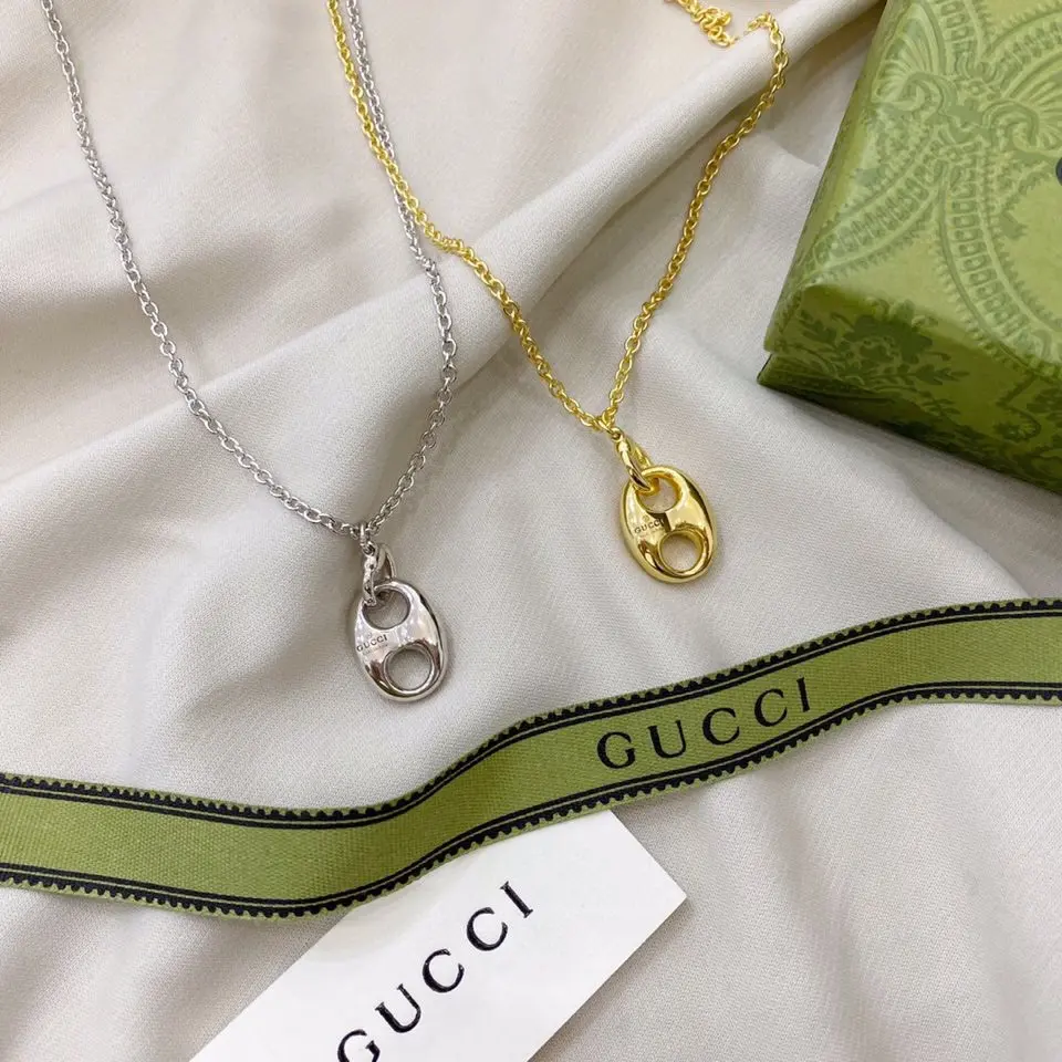 Gucci pig nose necklace white gold K yellow