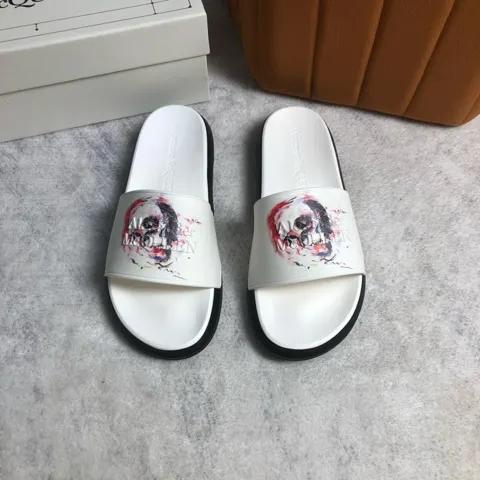Alexander McQUEEN flip flops
